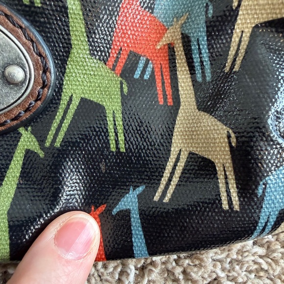 Fossil Brown Multi Giraffes Pattern Key-Per Crossbody Purse Coated Canvas Blue - Picture 5 of 16